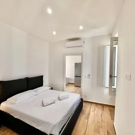 Daire Riviera One Bedroom Apartment In Central Menton *